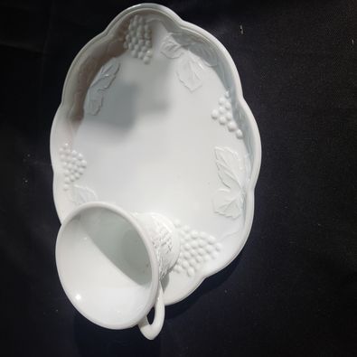 Milk Glass Snack Set (4)