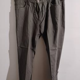 R107 - Gray Pants - Wrangler Signature 38x32