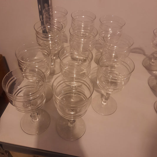 11 8oz Unmarked Clear Goblets